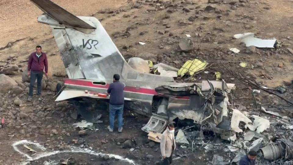 Charter Plane Carrying 8 Crashes Near Remote Radar Site in Western Alaska