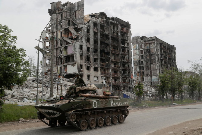 Russian advances could force retreat in part of east Ukraine