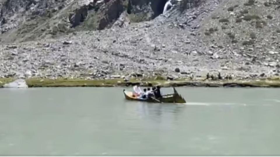 Six Killed, 3 Missing After Boat Capsizes in Peshawar