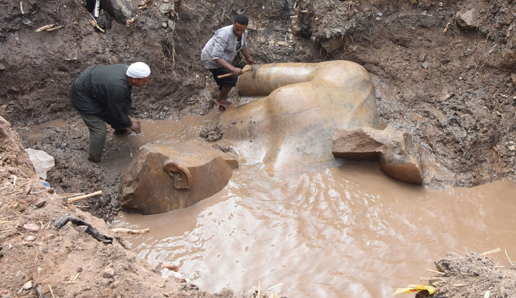 colossalstatueofegyptianpharaohdiscoveredinmudpit