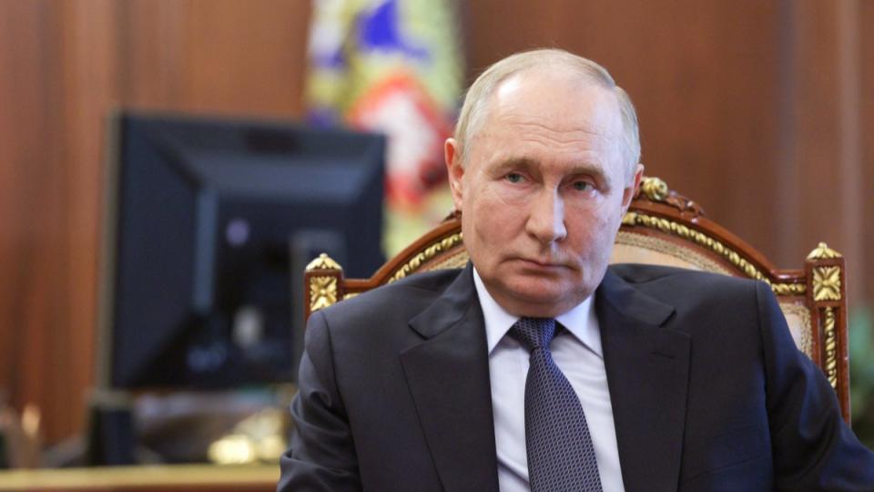 putinacceptsmodi’sinvitationtovisitindia