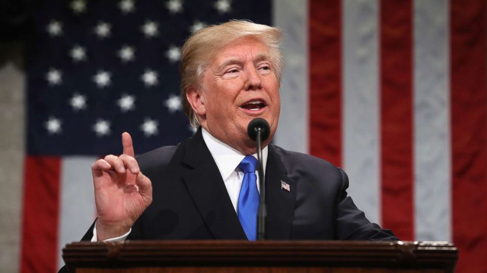 uspresidenttrumpdelaystariffsonmexicocanadaforonemonth