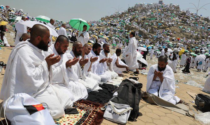 twomillionhajjpilgrimscompletejourneytomountarafat