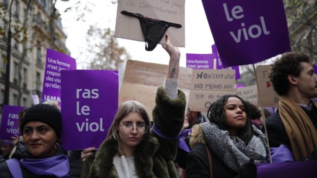 francefuelprotests:policeinparisfireteargas