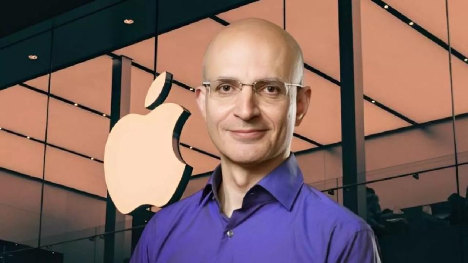 Apple appoints Indian-origin Sabih Khan as new COO