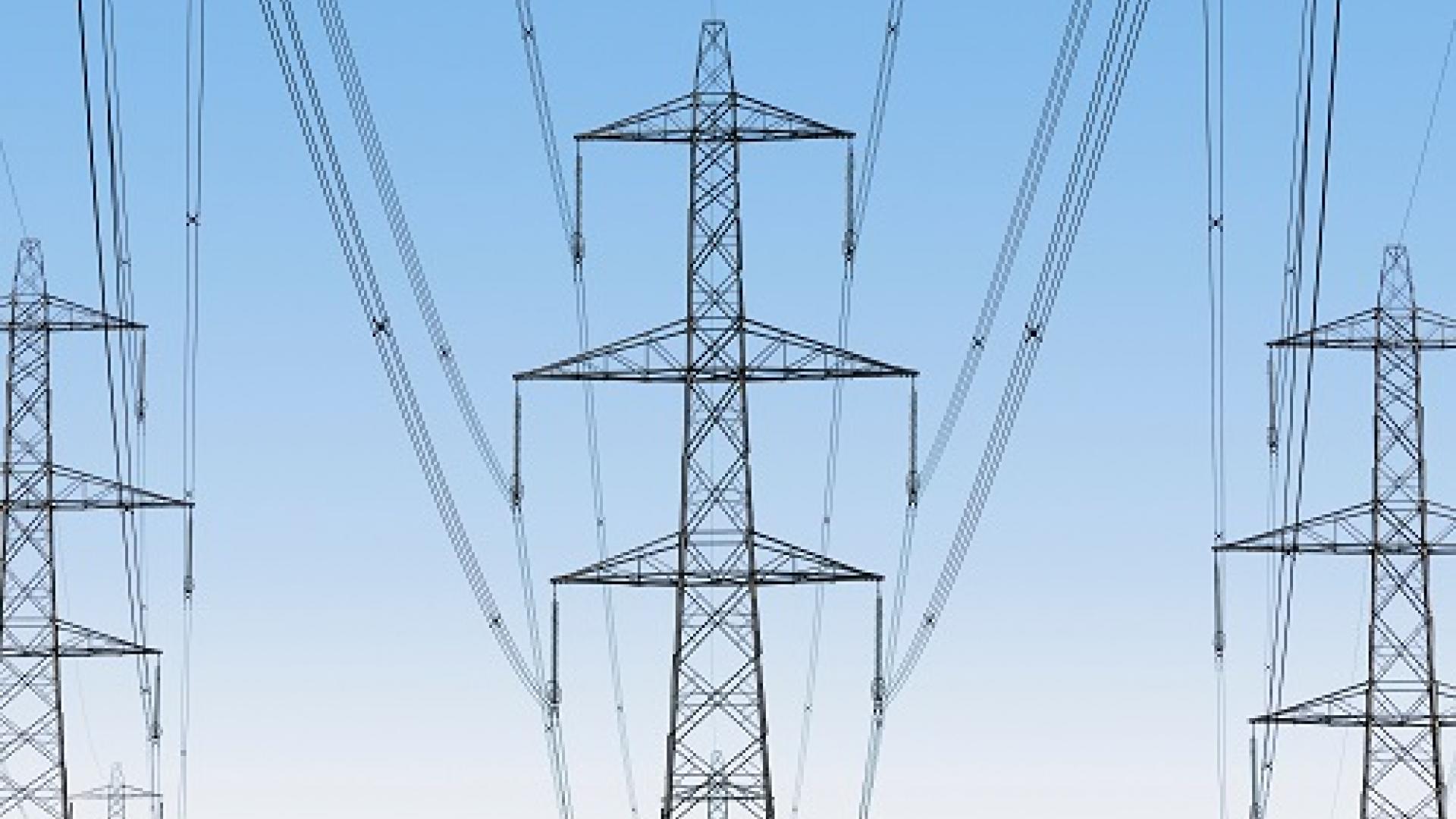 pakistancuttingelectricitytohouseholdsindustry