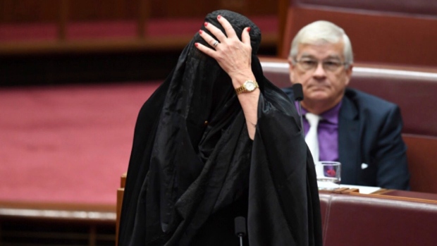 australiansenatorgetsbacklashforwearingburqainparliament