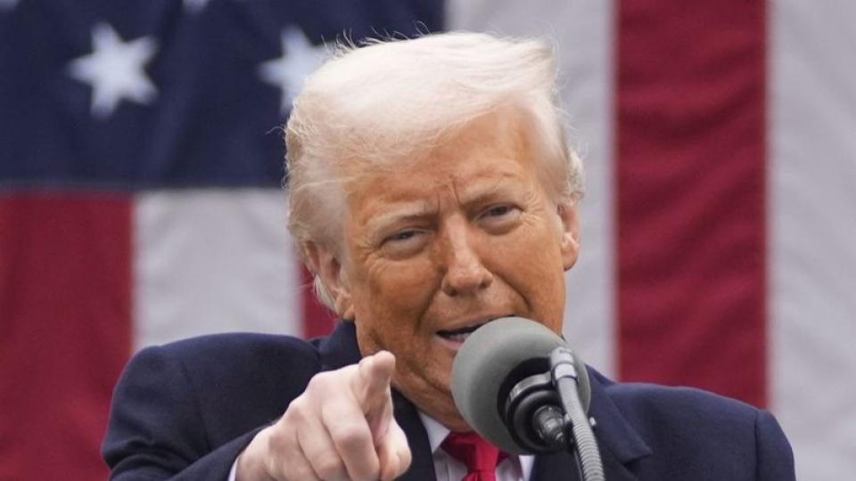 Trump offers to mediate Afghanistan-Pakistan conflict 
