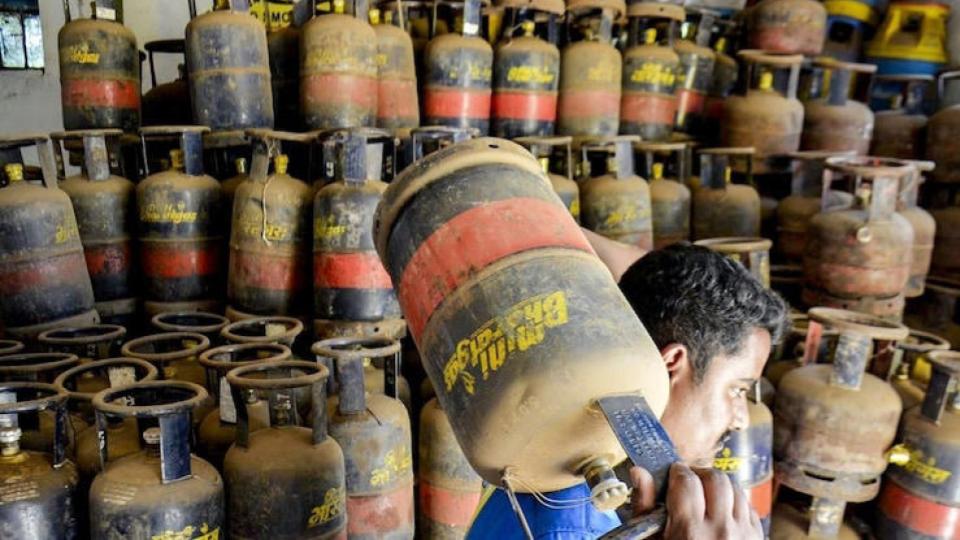 Commercial LPG Prices Hiked by Rs 195.5 in India
