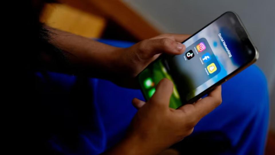 Norway Plans Social Media Ban For Under-16s