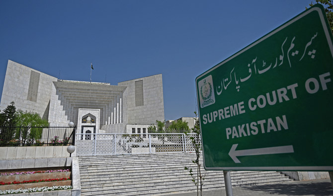 Pakistan SC allows military courts to announce verdicts