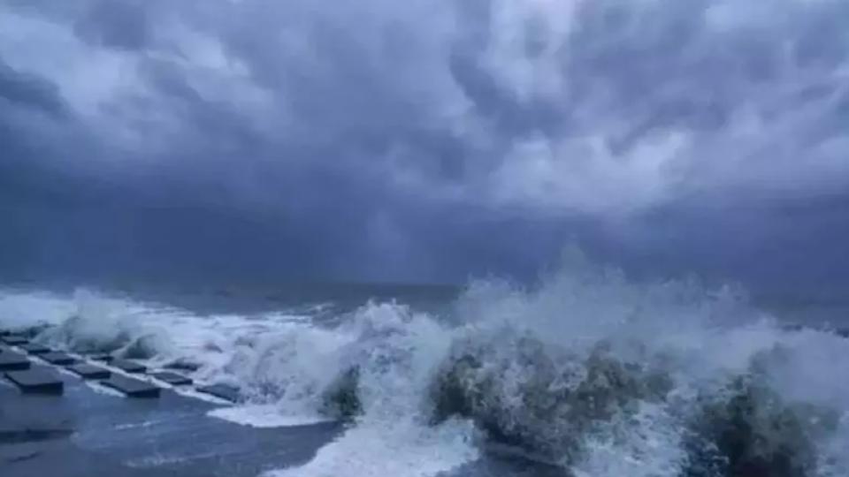 56 Killed, 21 Missing As Cyclone Ditwah Wreaks Havoc In Sri Lanka