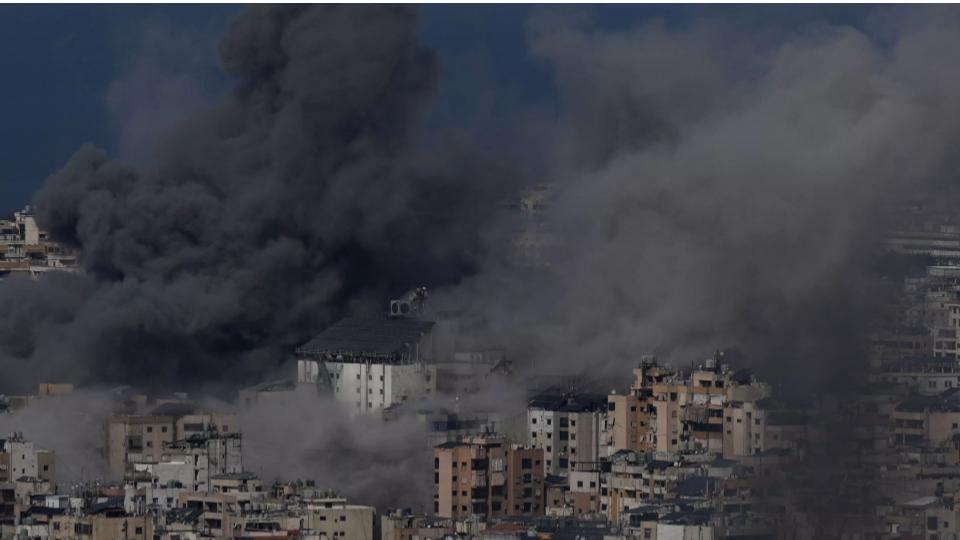 Israel Strikes Lebanon as Hezbollah Clashes Threaten Iran-US Truce