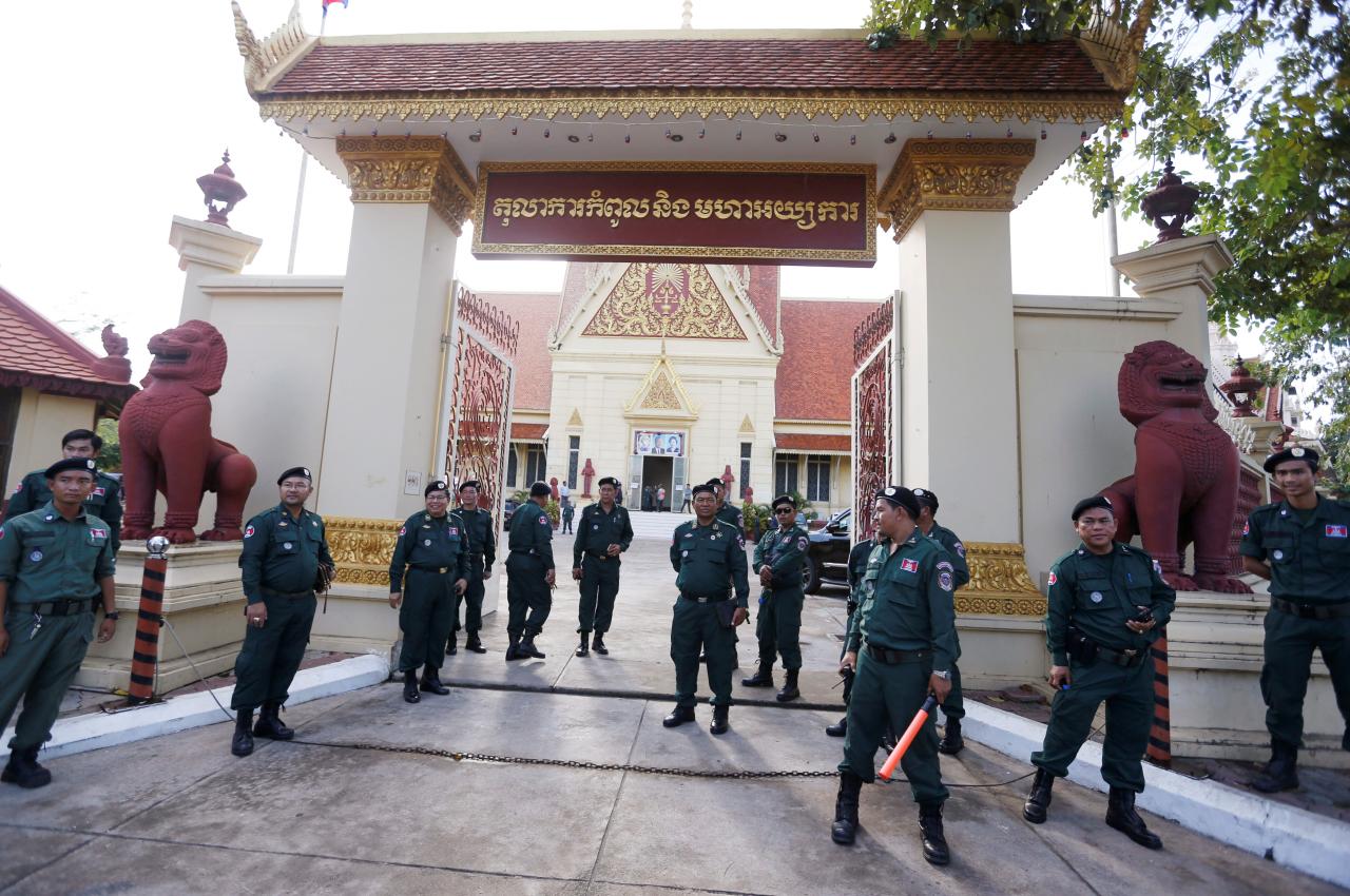 cambodiafacesuseuactionafterbanningopposition