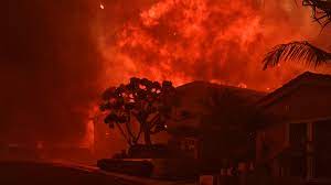 us:firespreadinghollywoodhillsendangeringlandmarks