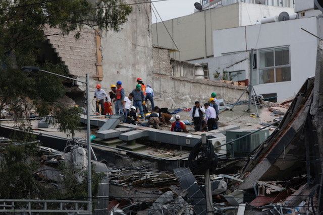 strongearthquakehitsmexicodozenskilled