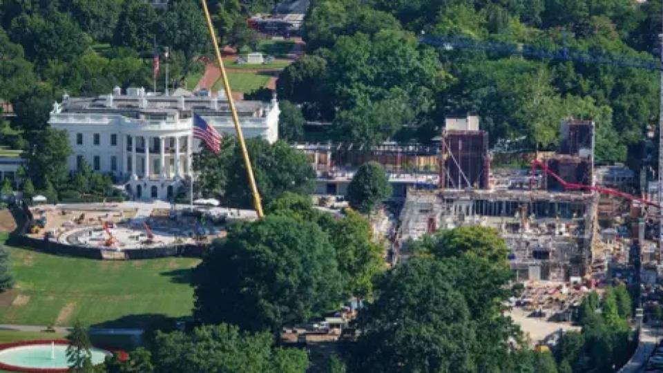 US Supreme Court temporarily allows White House ballroom construction