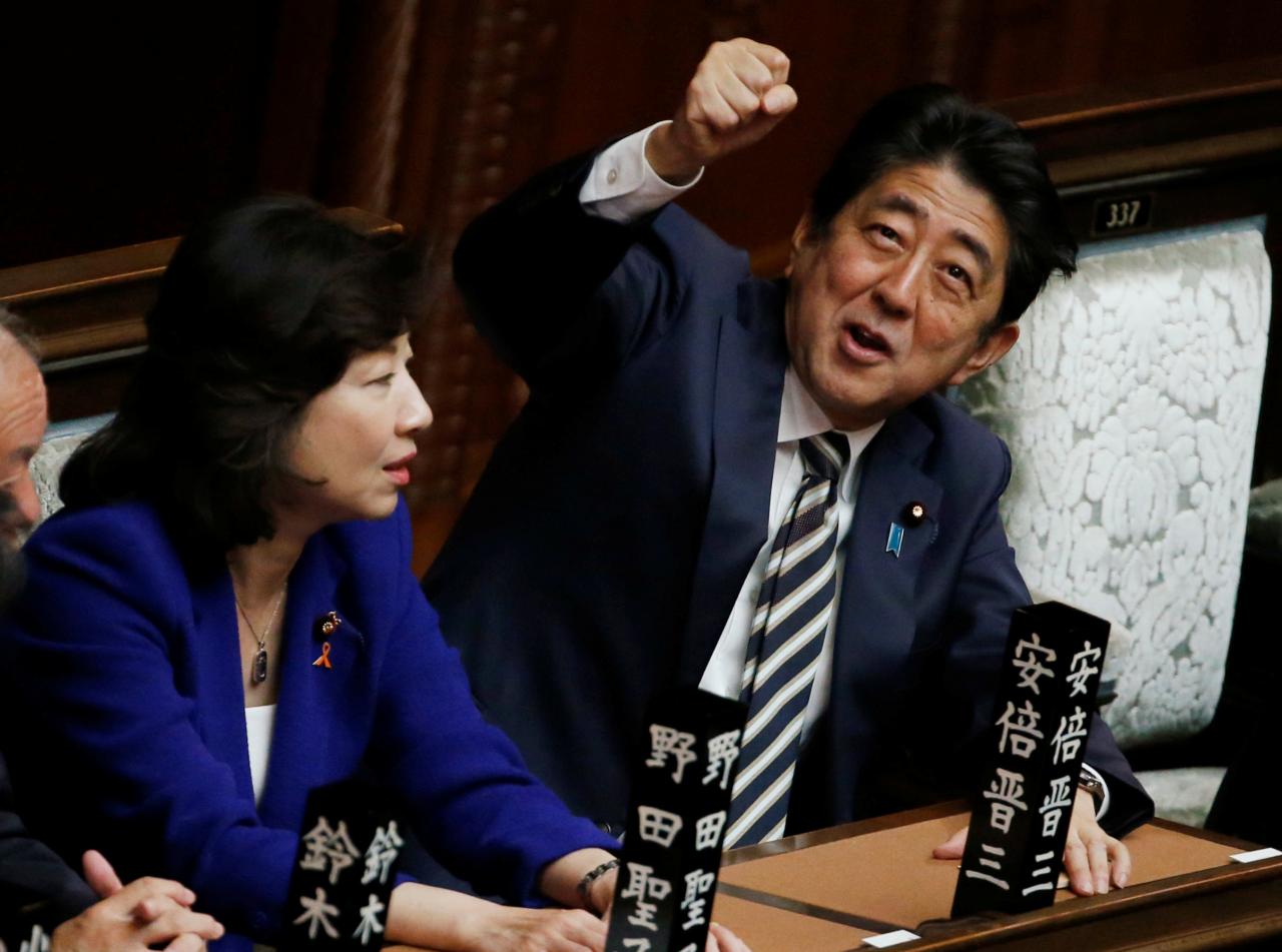 japan’sabereelectedasprimeministerafterbigelectionwin
