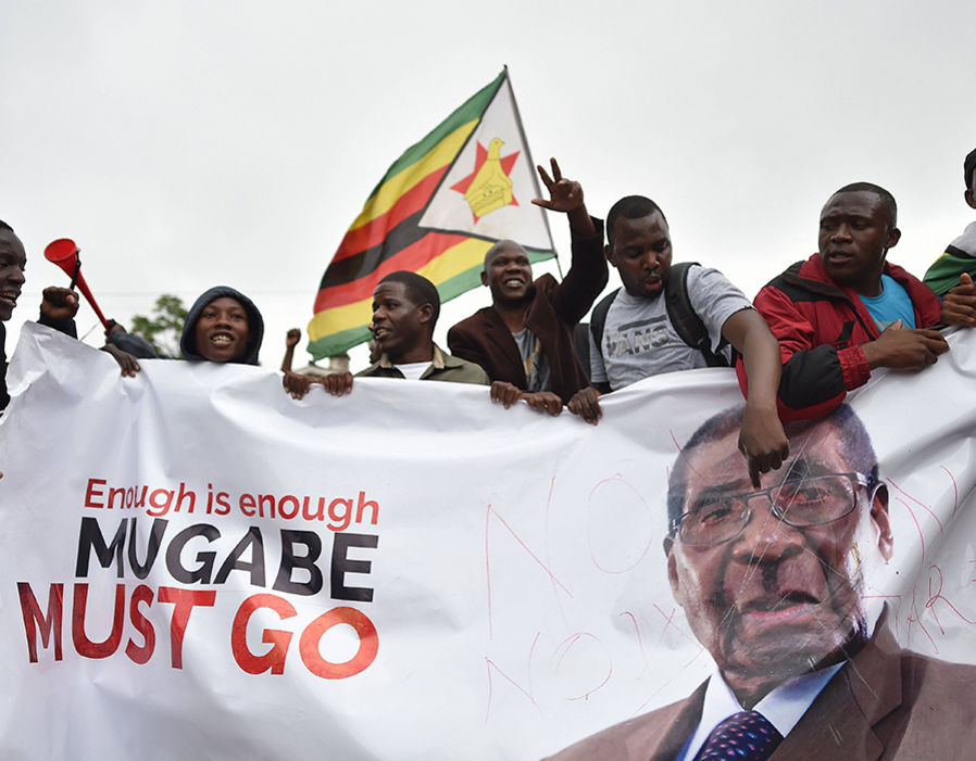 mugabemustgo:protestersdemandzimbabwepresidentsresignation