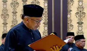 Anwar Ibrahim sworn in as Malaysia’s new Prime-Minister