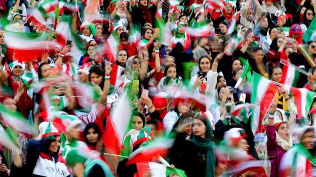 iran:womenattendfirstfootballmatchindecades