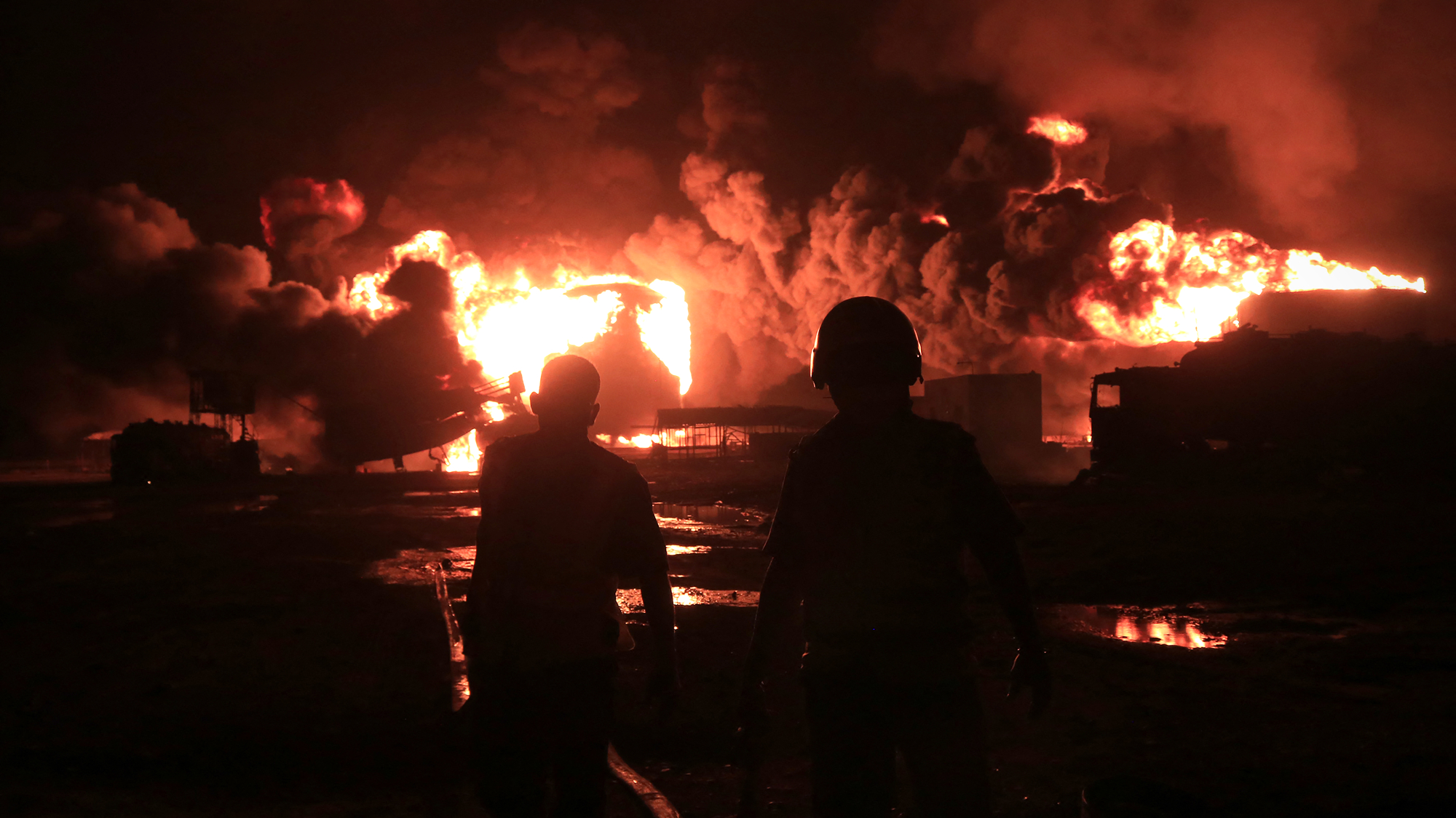 Israel launches major airstrikes on Yemen’s Hodeida