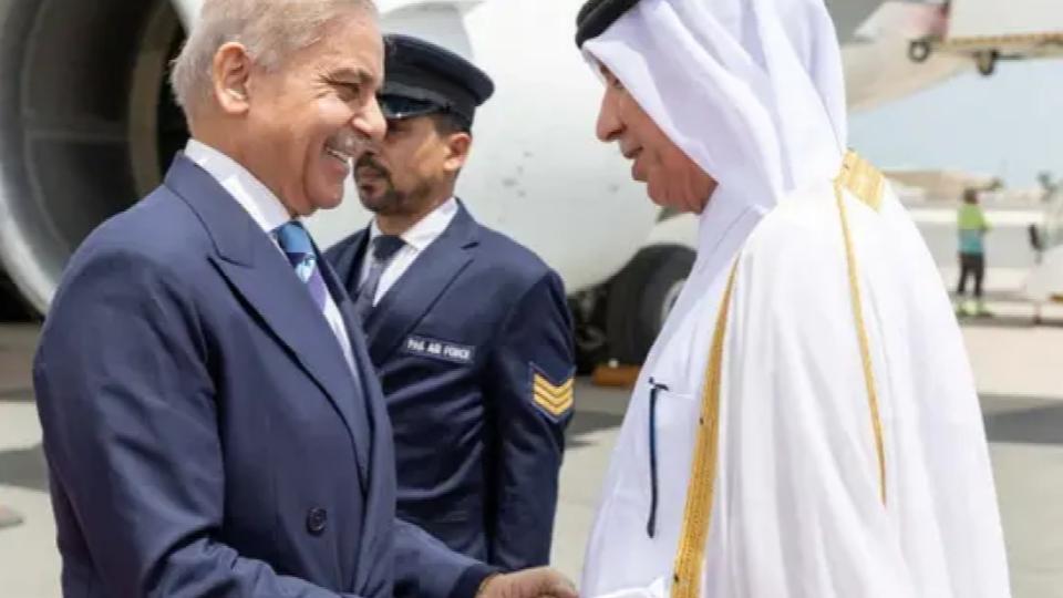 Pakistan PM Shehbaz Sharif in Qatar Amid Push for US-Iran Talks