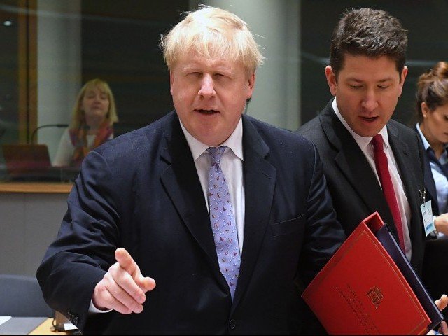 borisjohnsoncriticisestrumpforhiscommentsoverfuturebritainustradeagreement