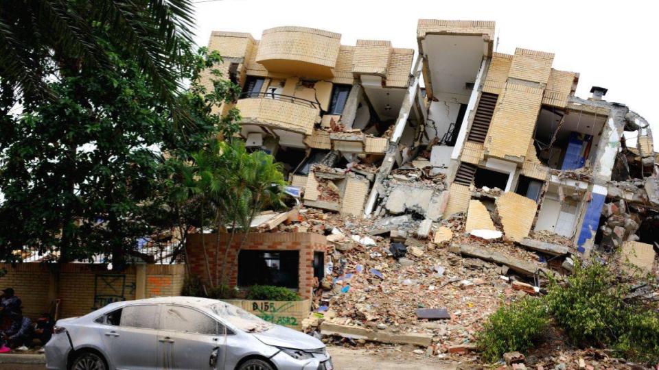 Venezuela earthquake toll rises to 3,685, 16,700 injured