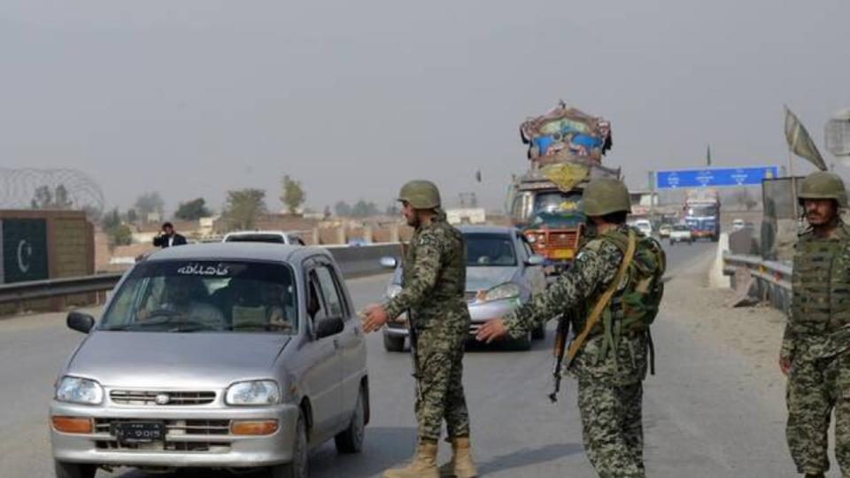 Suicide bombers kill 3 officers at Pakistan paramilitary headquarters