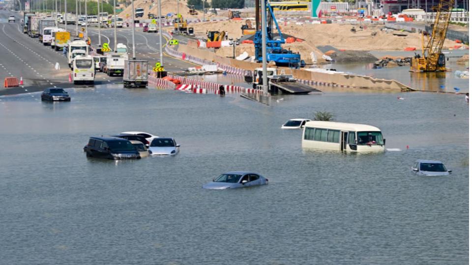 uaebankstohelpbusinessesandindividualshitbyapril16floods