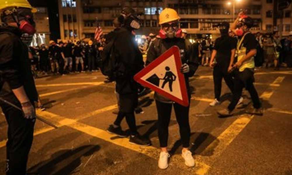 angersoarsoverviciousmobattackonhongkongprotesters