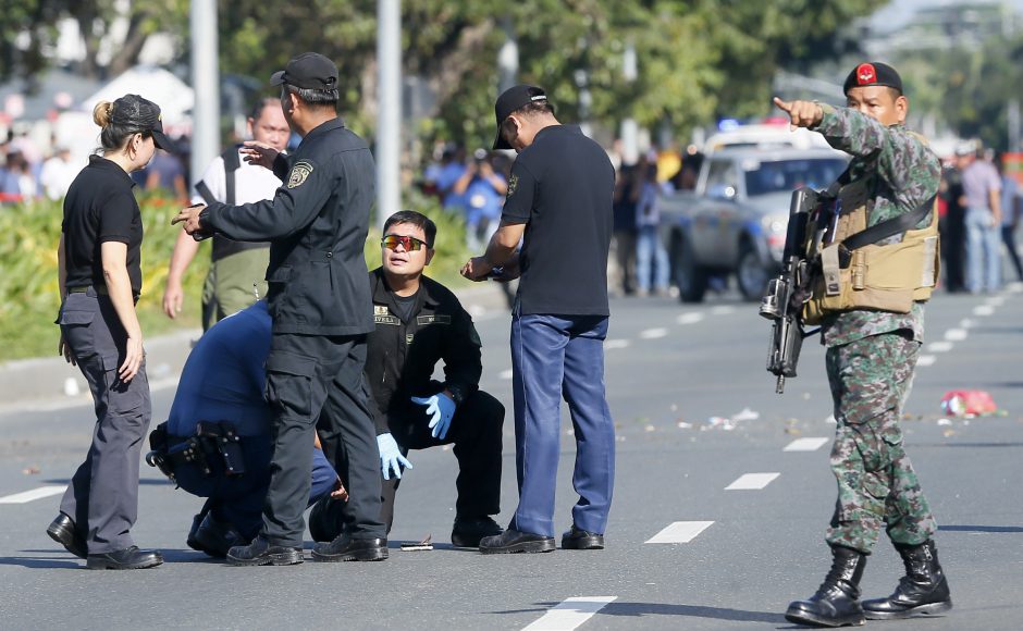 philippines:policedetonatesuspiciouspackagefoundneartheusembassy