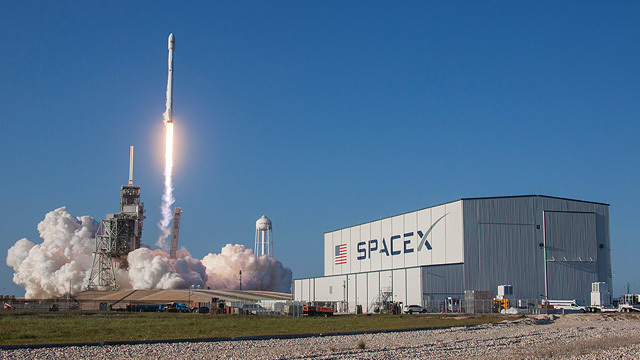 spacexhailsrevolutionafterrecycledrocketlaunchlanding