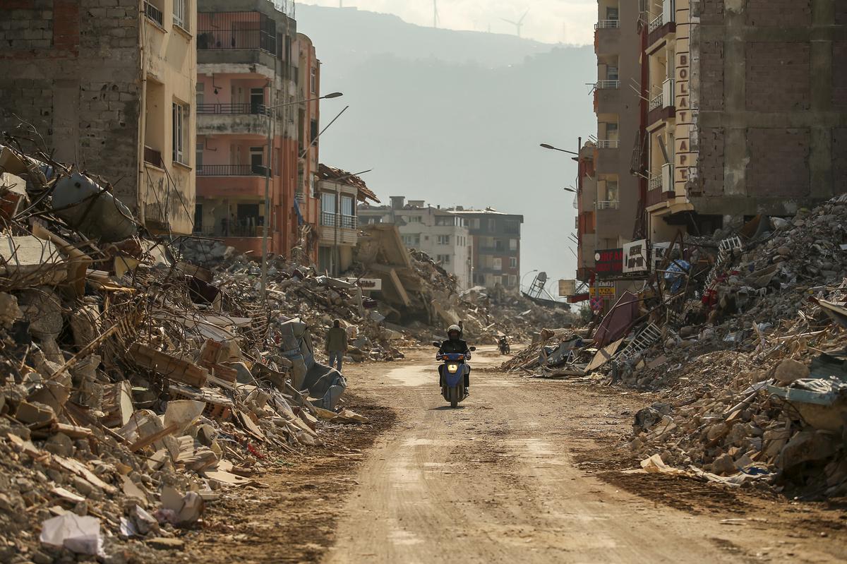 deathtollacrosstürkiyesyriarisestoover50000afterearthquake