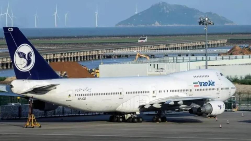 UAE halts Iranian airline flights amid fresh US sanctions