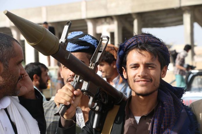 houthiforcesrunrampageinsidesaudiarabiascoresofgovernmentsoldierskilled