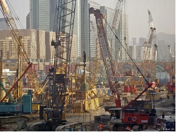 egyptianrealestatedeveloperssuspendsaudiprojects
