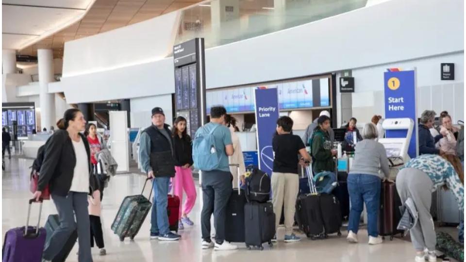 More than 1,800 flights disrupted at Dallas airports due to telecom
