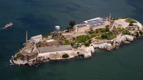 US President Trump orders reopening of Alcatraz prison