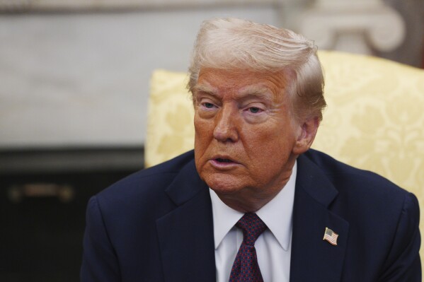 uspresidenttrumpconfirmstariffsoncanadamexico