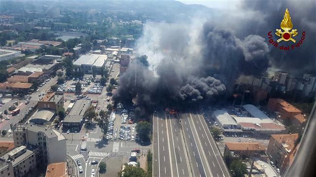 italy:tankerexplodesafteraccident2killed70injured