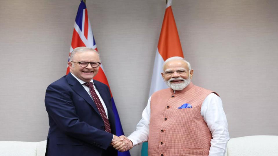PM Modi Meets Australia PM Anthony in Johannesburg