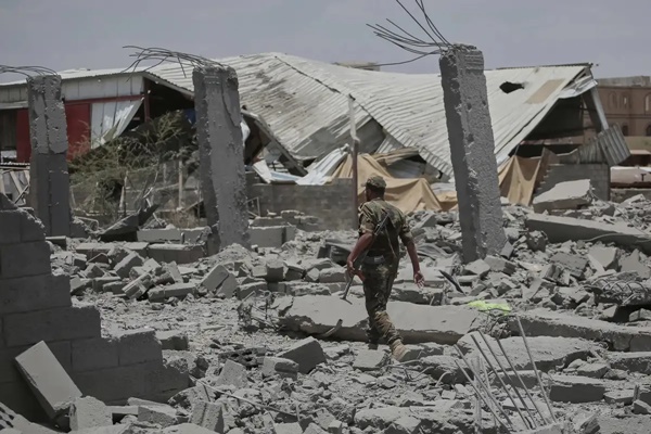 68africanmigrantskilled50woundedinusstrikeondetentioncentreinyemen