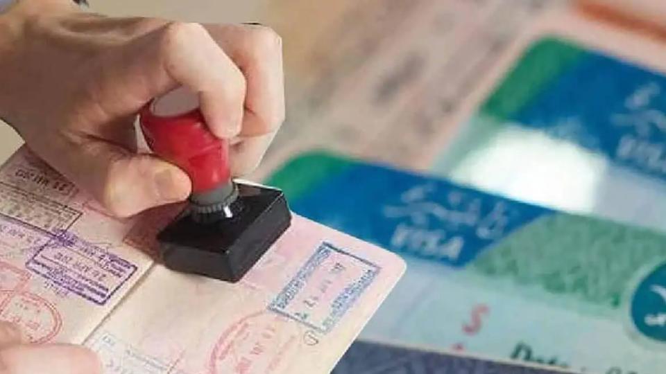 Saudi Arabia extends grace period for holders of expired visit visas