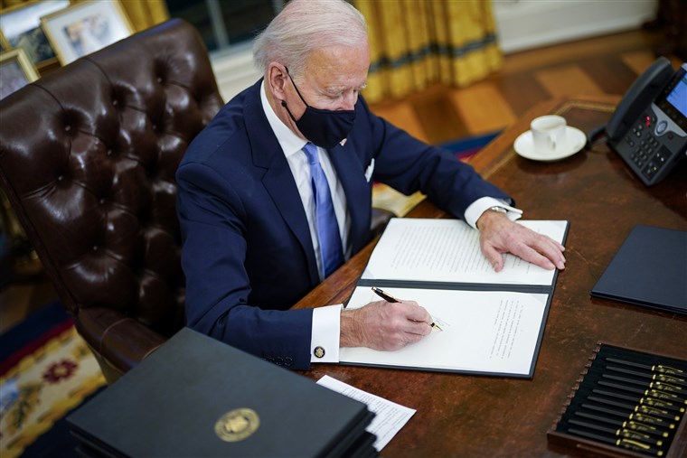 bidensignsexecutiveordertoensurelegalimmigrationsystem