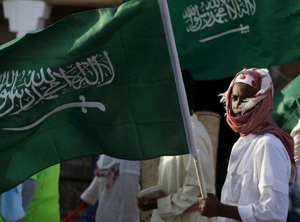 indianexpatsinsaudiarabiamaysoonfindthemselvesjoblessascountrypushestohiremorenationals