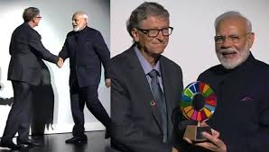 primeministermodireceivesglobalgoalkeeperawardforswachhbharatabhiyan