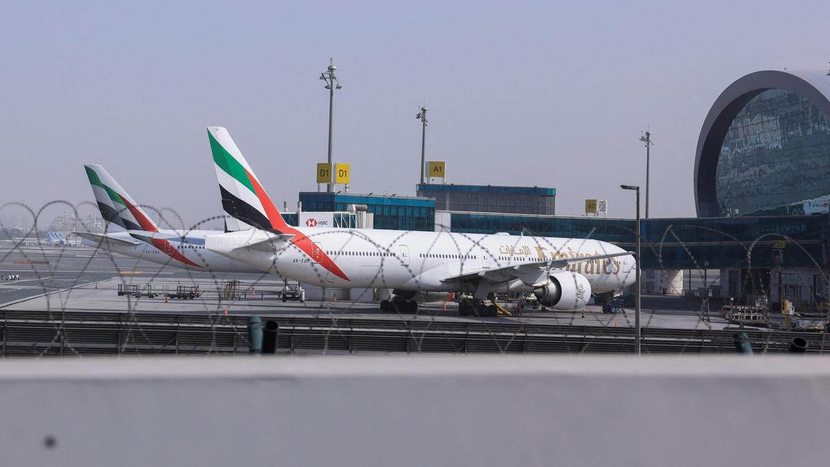 Etihad, Emirates begin limited operations amid restrictions