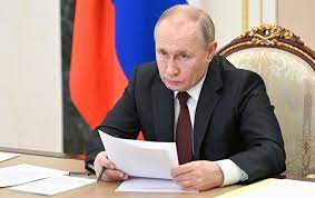 russianpresidentvladimirputinordersmilitarymobilizationtoprotectmoscowsterritorialintegrity